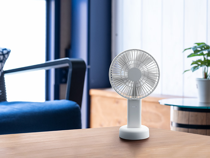 2WAY BIG FAN（充電式 2WAYビッグファン）｜PRODUCT｜THREEUP（スリー